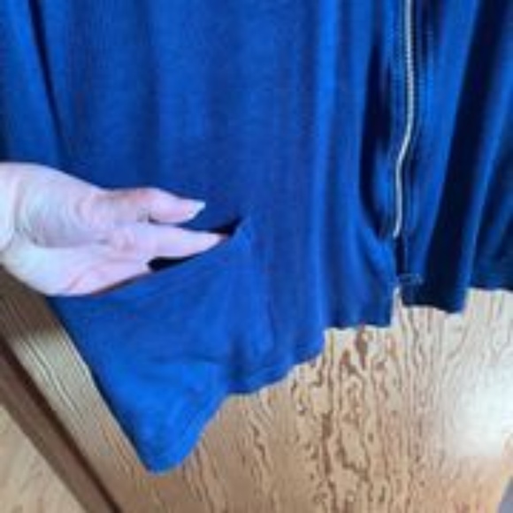 Stretch knit tunic/zip jacket - Picture 2 of 4